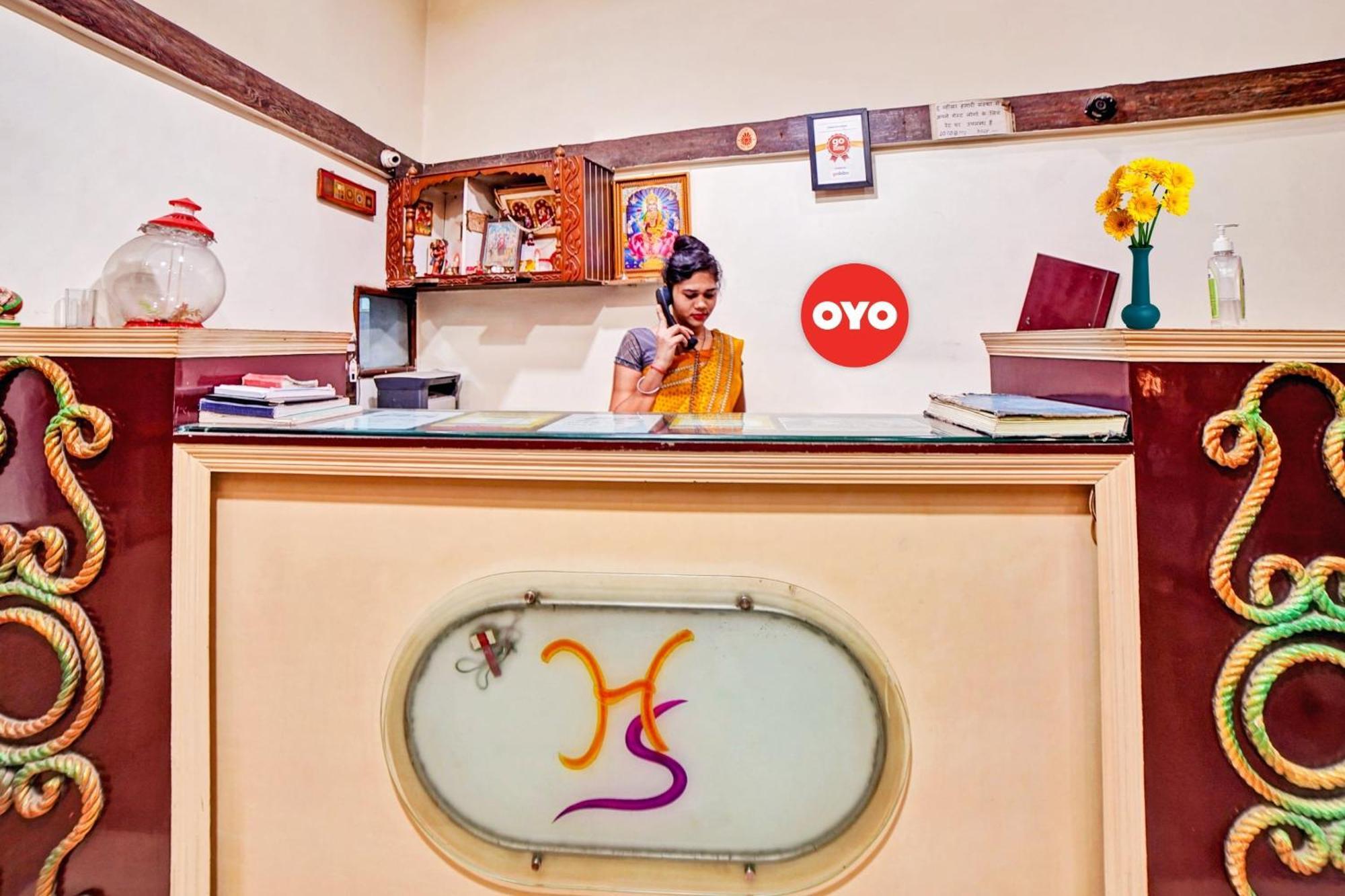 OYO 80612 Hotel Sandeep Rāipur Buitenkant foto